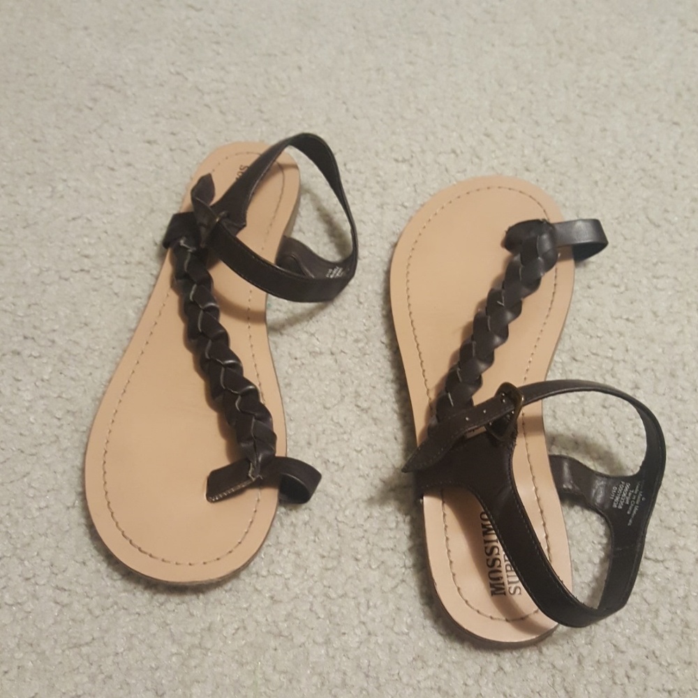 Mossimo - Picture 6 of 8